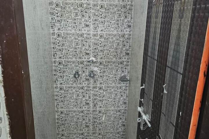 Room 25 of 37