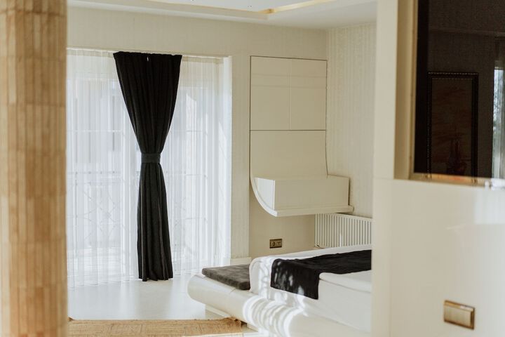 Room 30 of 66