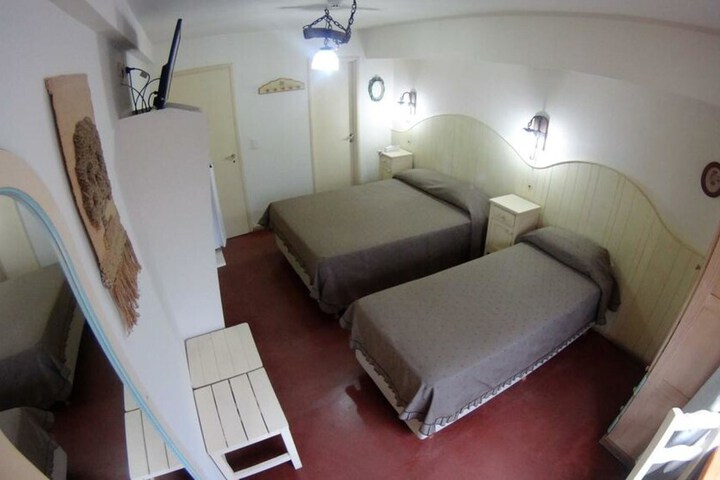 Room 10 of 51