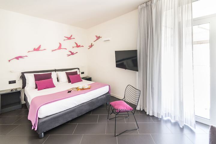 Room 4 of 48