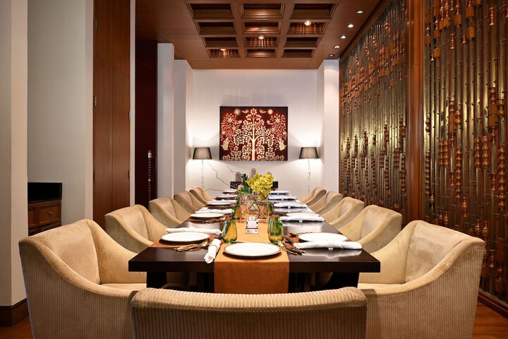 Dining 70 of 87
