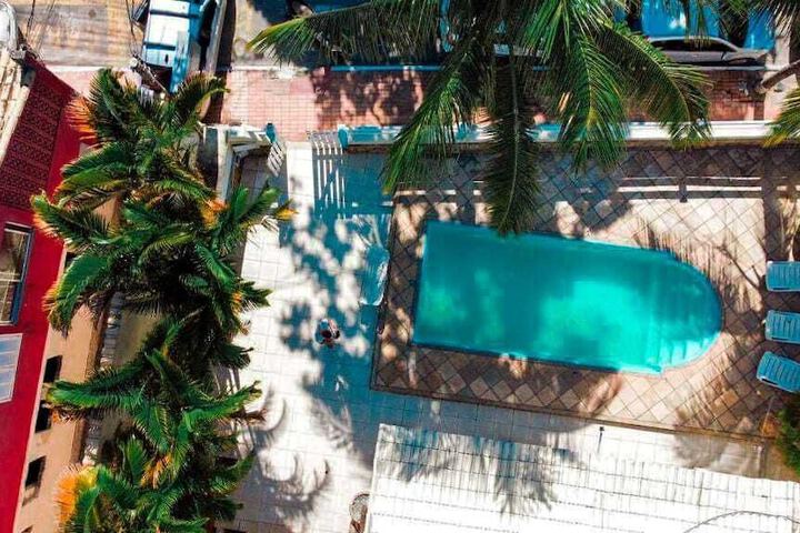 Pool 19 of 22