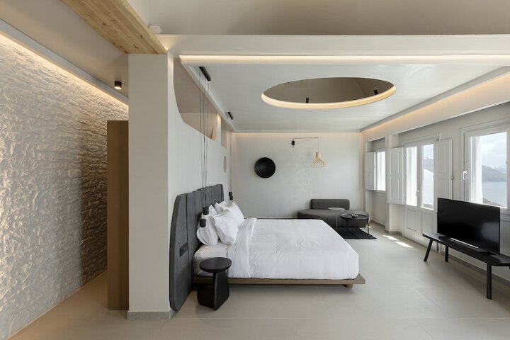 Room 13 of 82