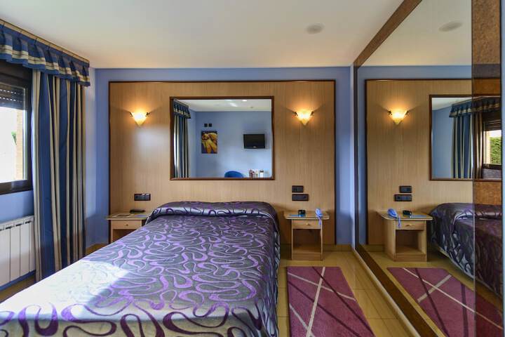 Room 3 of 30