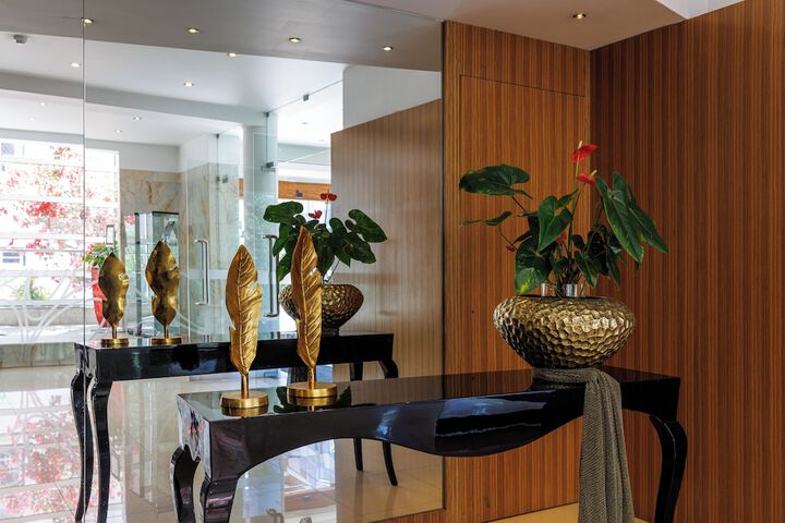 Hotel Interior 11 of 89