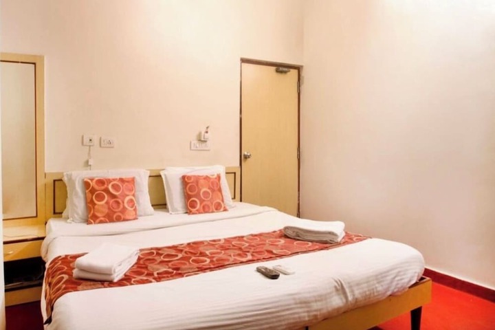 Room 14 of 24