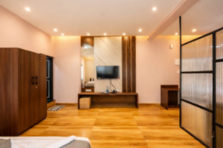 Room 13 of 21