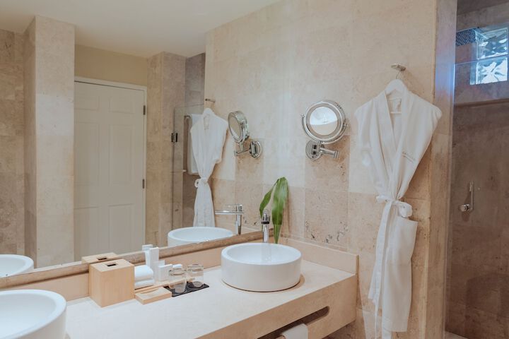 Clean Restrooms