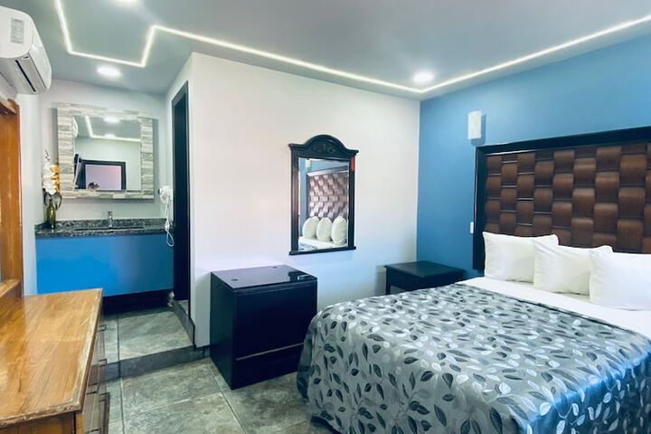 Room 2 of 12