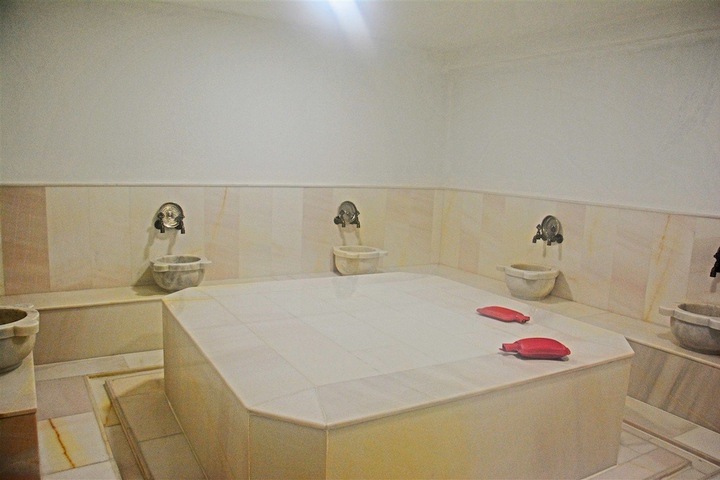 Room 26 of 34