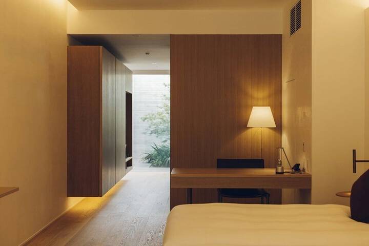 Room 63 of 131