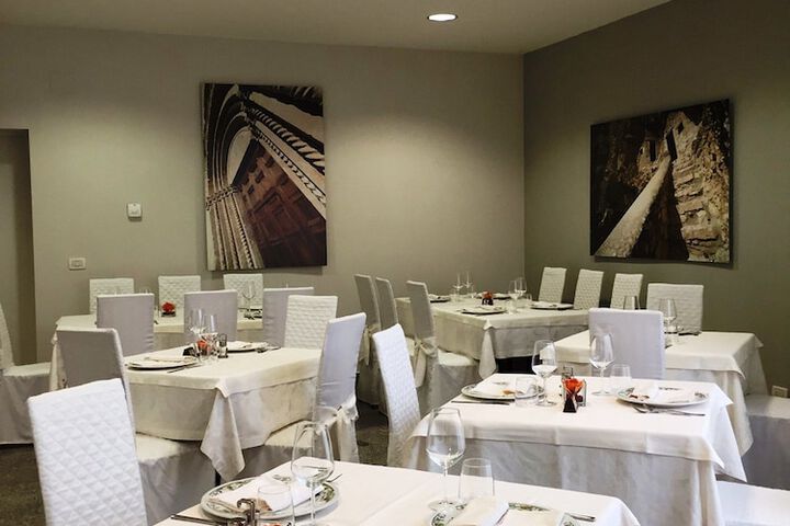 Dining Photos