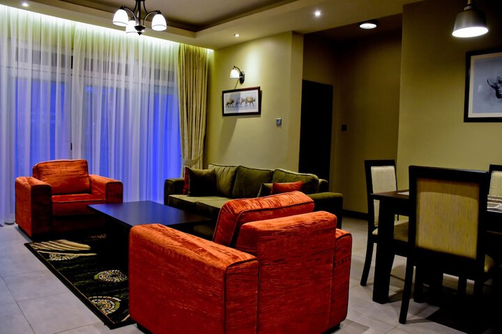 Room 15 of 30