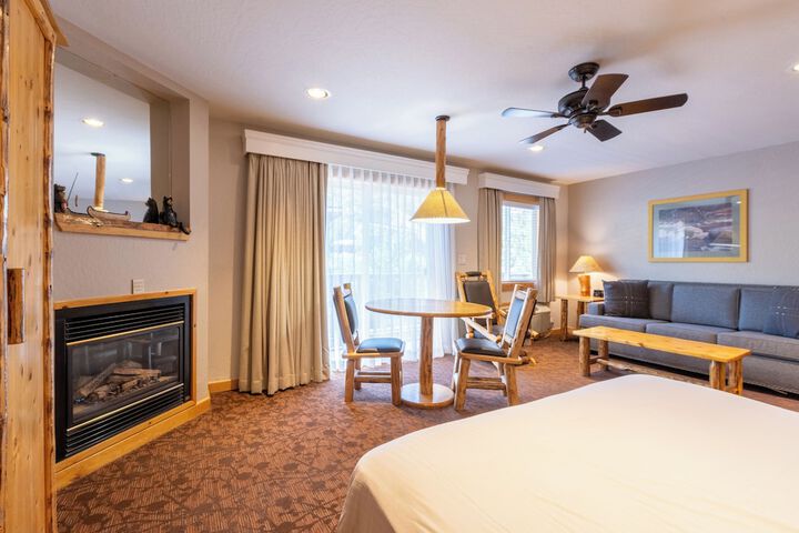 Room 44 of 103