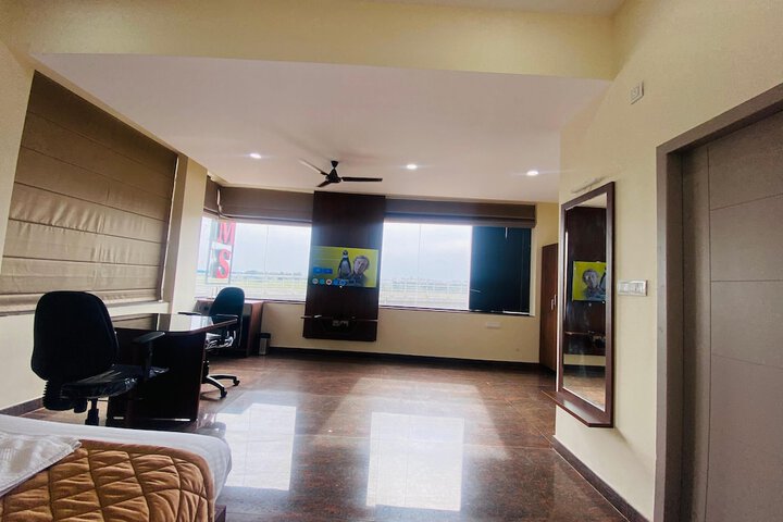Room 14 of 35