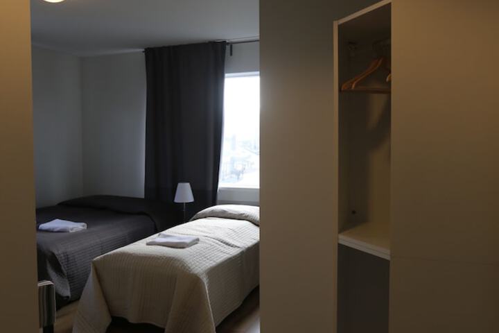 Room 17 of 32
