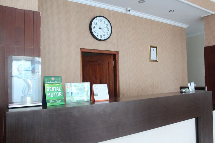 Hotel Interior 11 of 38