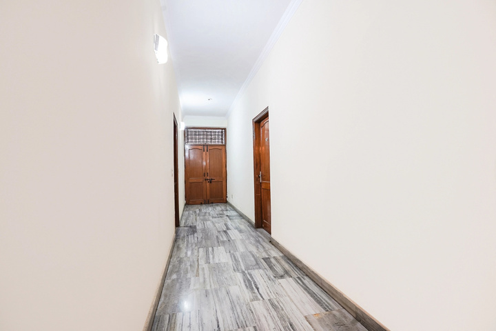 Room 3 of 11