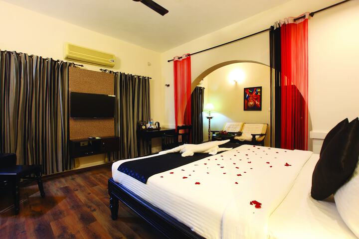 Room 5 of 23