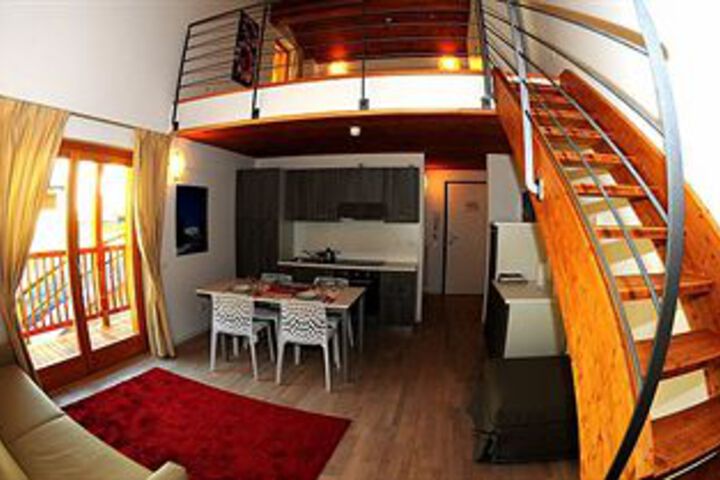 Room 15 of 27