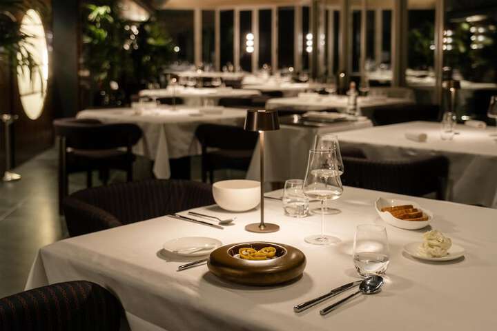 Dining 62 of 91