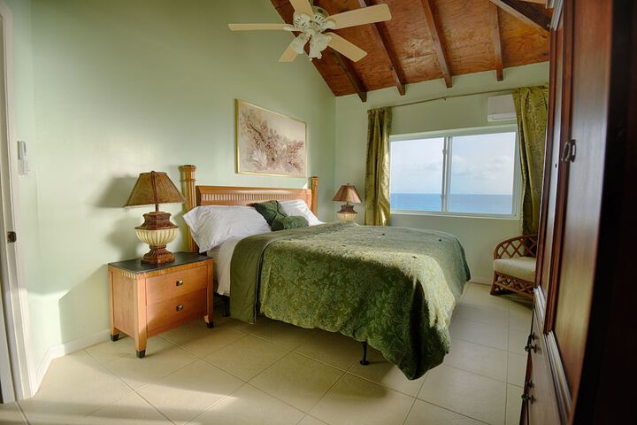 Room 4 of 35