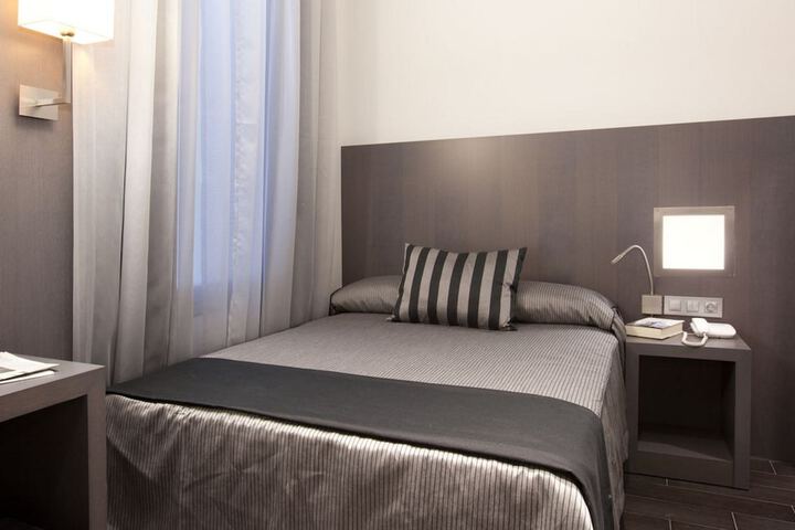Room 10 of 49