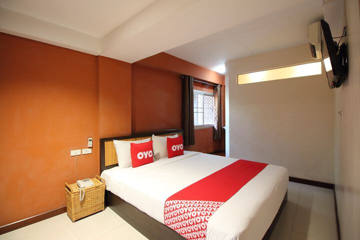 Room 9 of 56