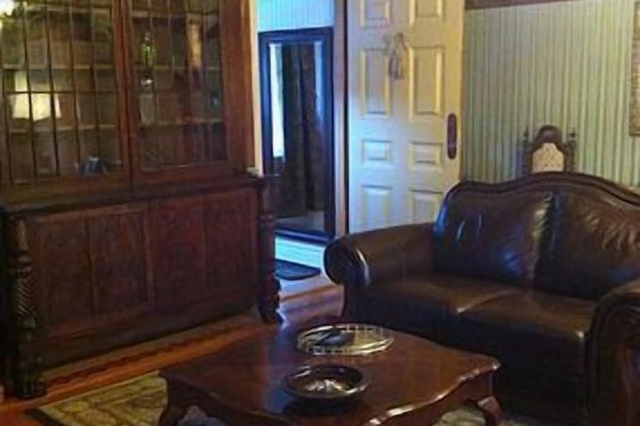 Room 101 of 148