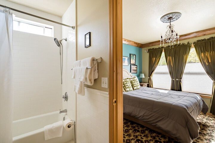 Room 8 of 60