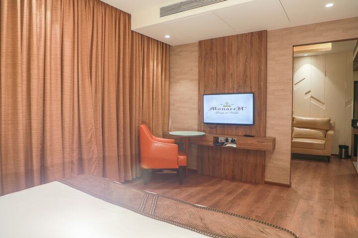 Room 49 of 133