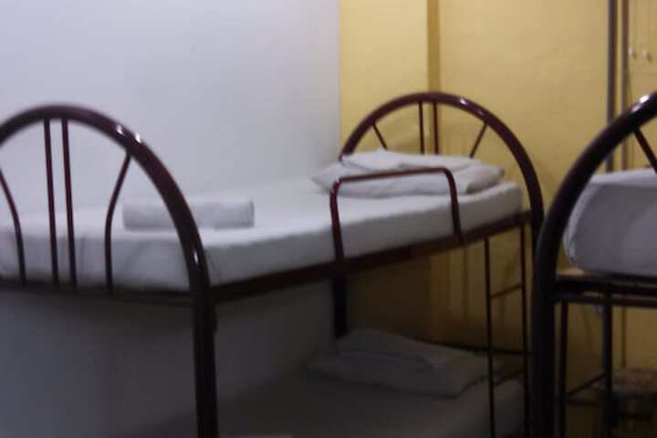 Room 14 of 32