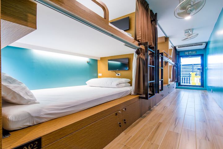 Room 18 of 46