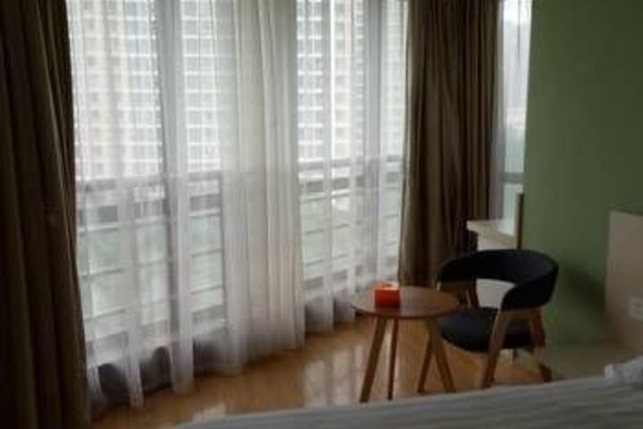 Room 3 of 14