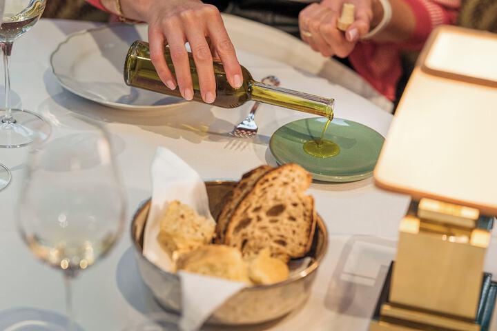Dining 130 of 191