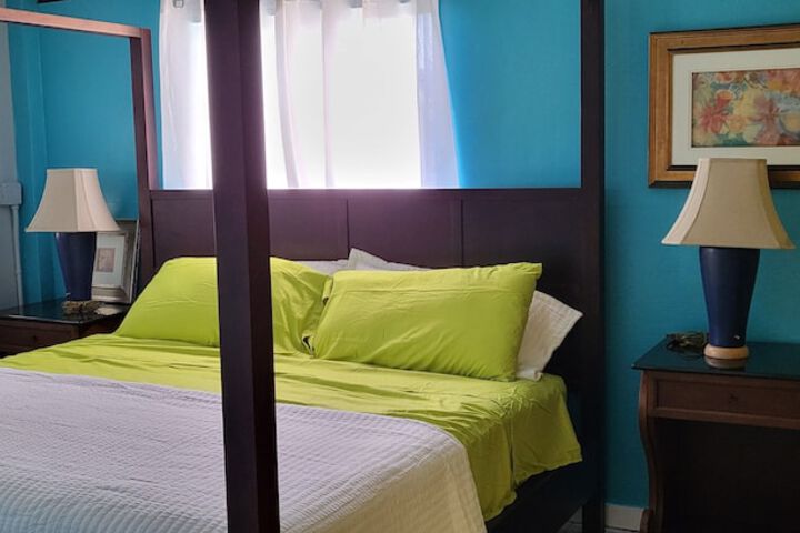 Room 25 of 81