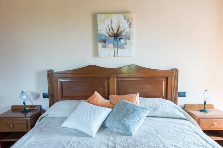 Room 35 of 106