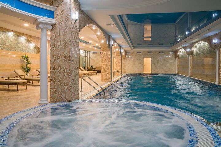 Pool 34 of 38