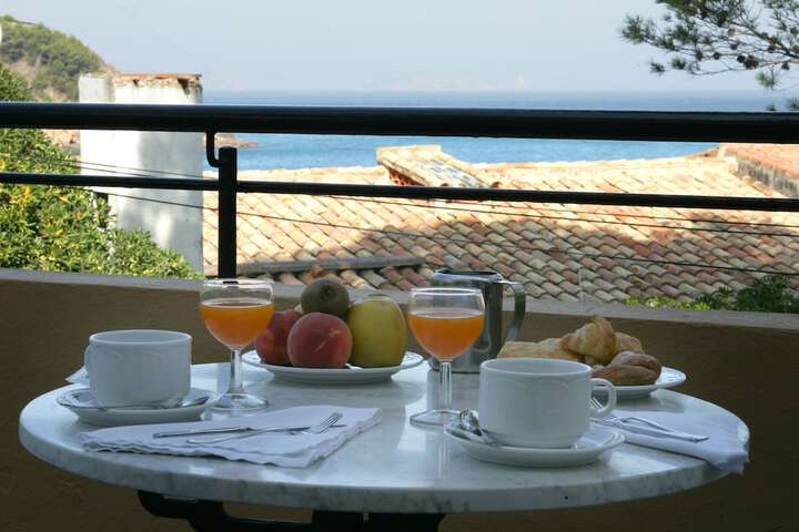 Breakfast/Coffee Service 15 of 24