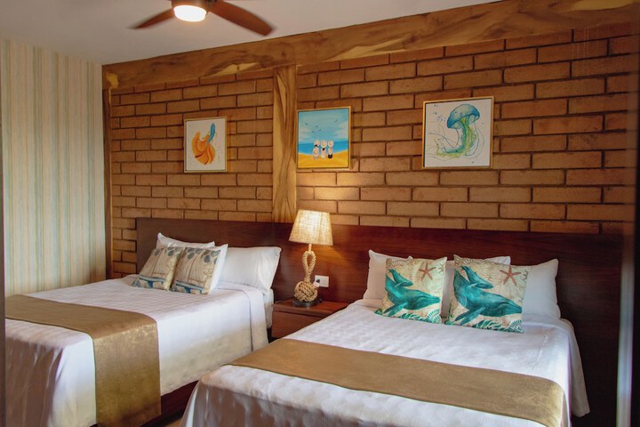 Room 3 of 31