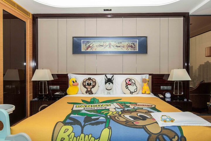 Room 19 of 133