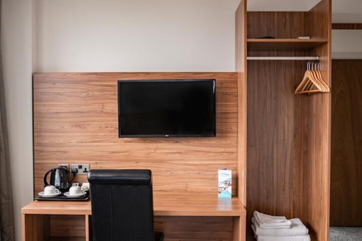 Room 13 of 41