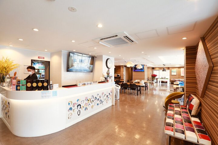 Hotel Interior 11 of 77