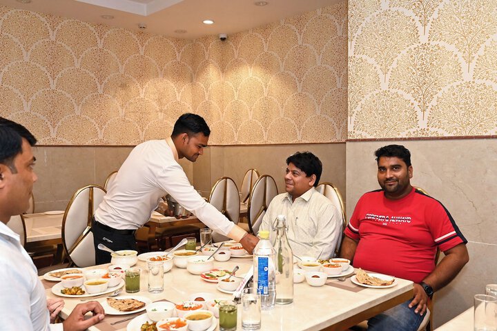 Dining 38 of 49