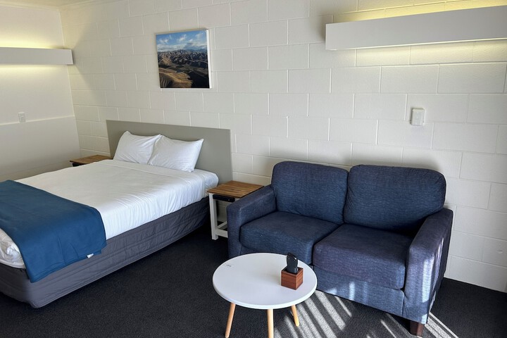Room 34 of 75