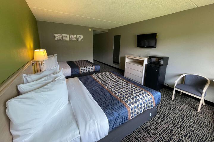 2 Queen Beds Deluxe (9 of 19)