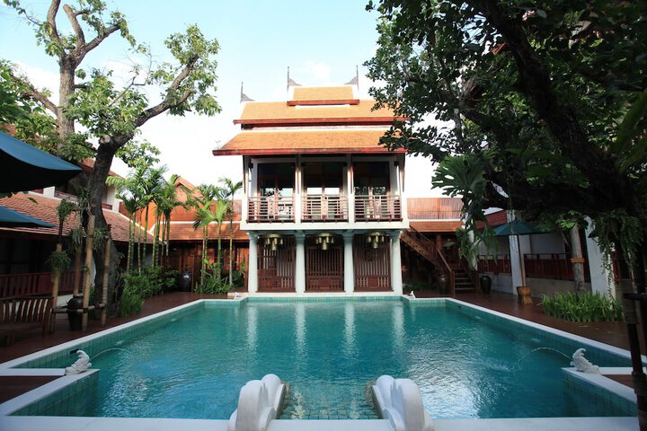 Pool 63 of 140
