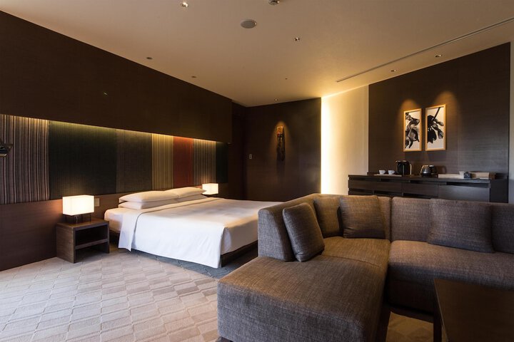 Room 25 of 108