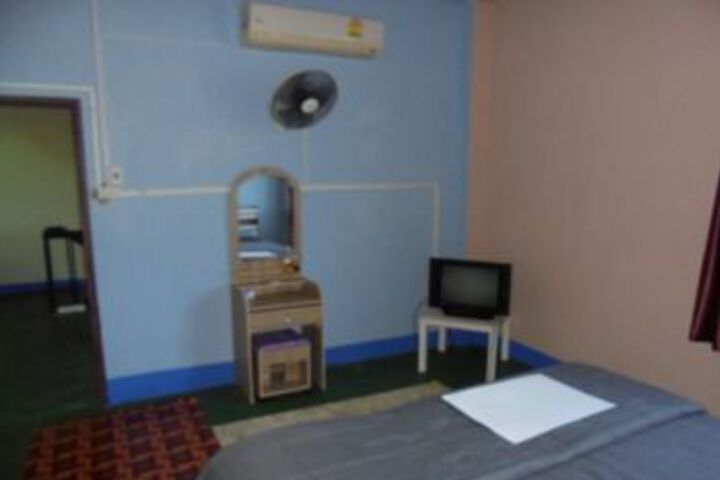 Room 37 of 41