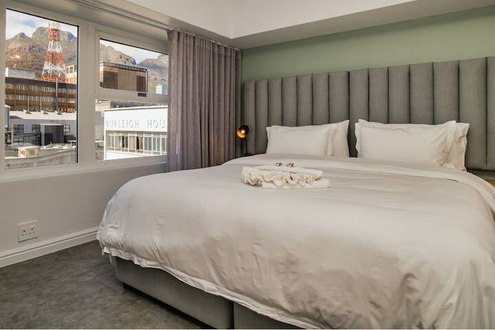 Room 33 of 54